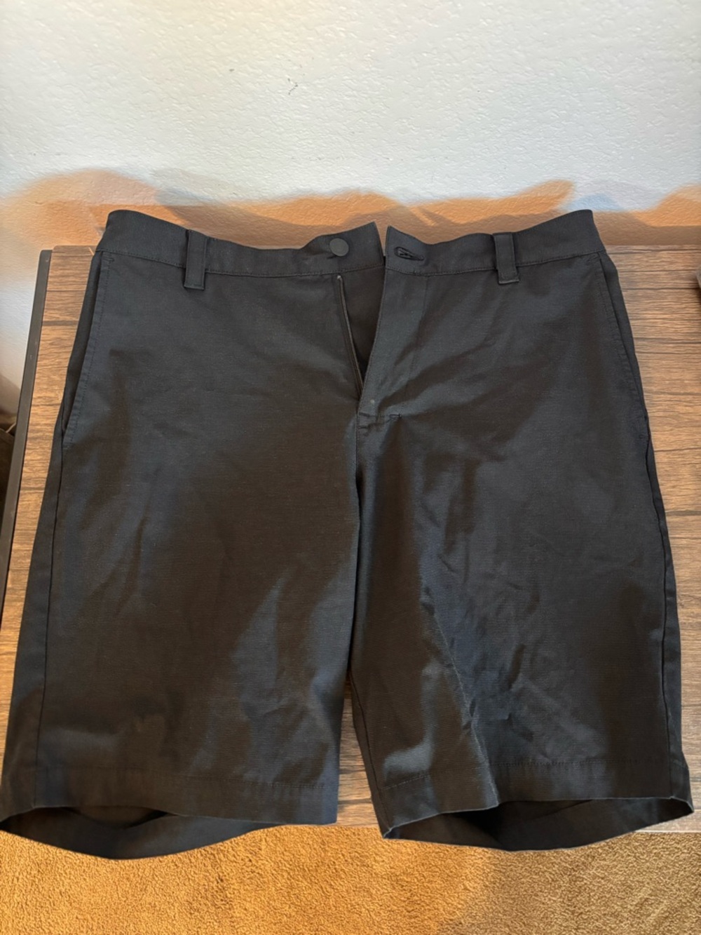 Shorts size waist 34